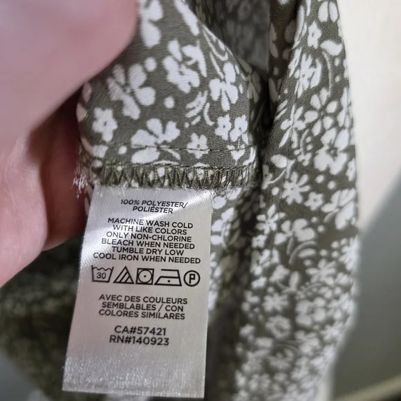 Loft Cami Olive Green & White Floral Tank Top Size L - Picture 11 of 11
